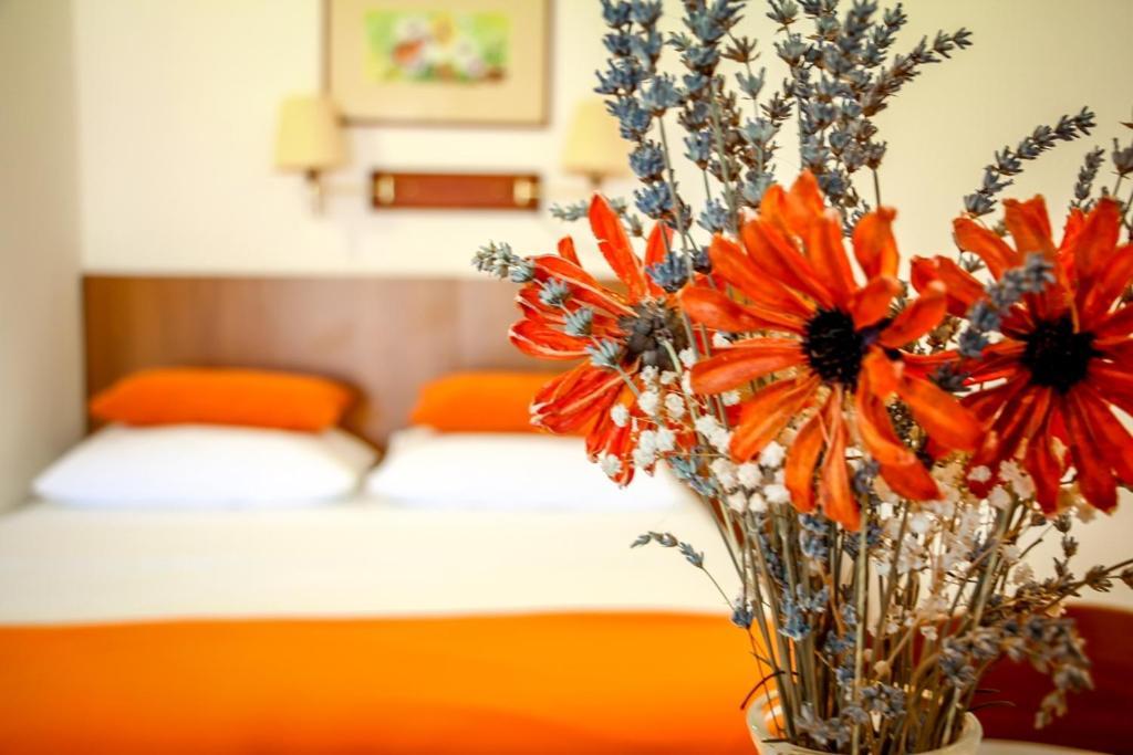 Family Friendly Apartments With A Swimming Pool Nevidjane, Pasman - 18054 Nevidane Bagian luar foto