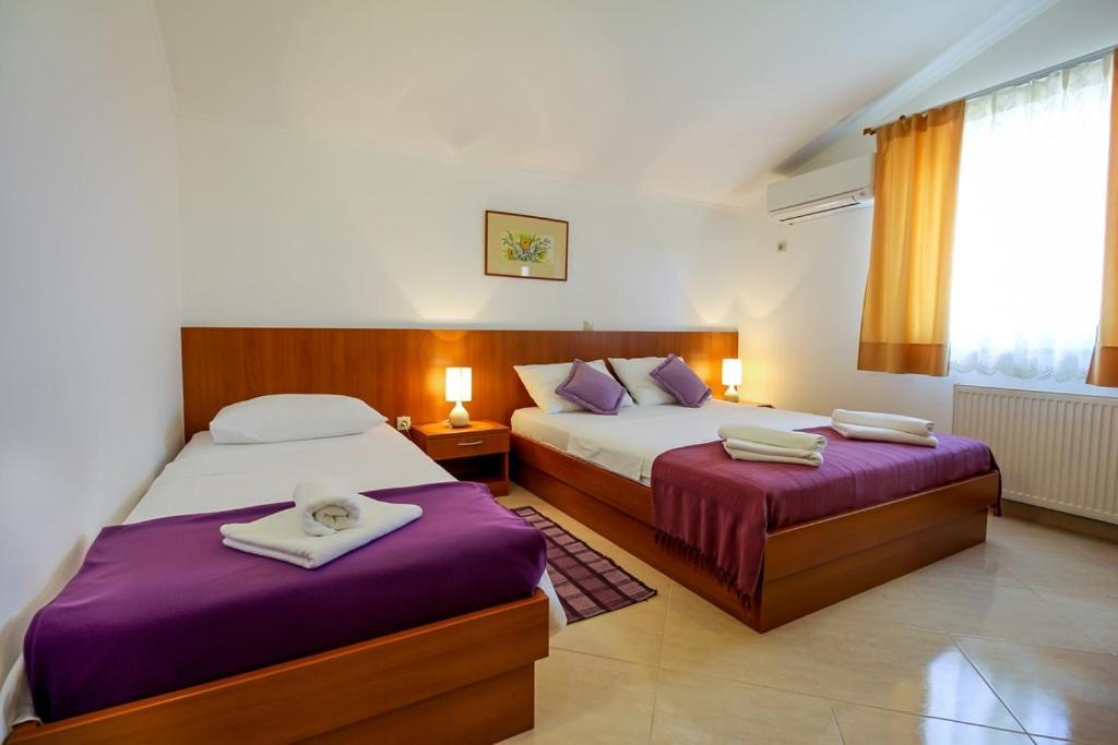 Family Friendly Apartments With A Swimming Pool Nevidjane, Pasman - 18054 Nevidane Bagian luar foto
